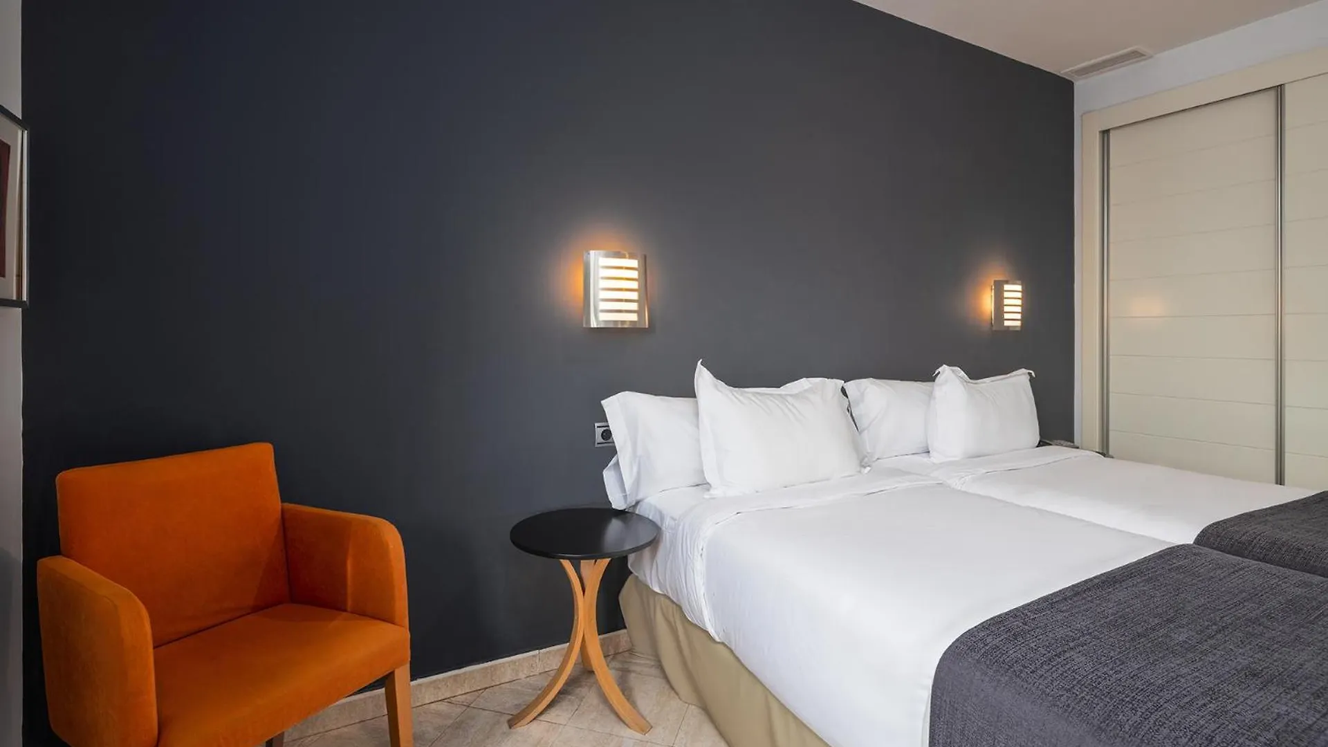 Hotel Spa Cádiz Plaza  Cádis